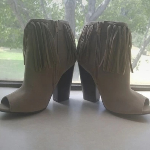 Beige open toe booties - Picture 3 of 5
